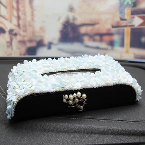 2021 New Fashion Creative Pearl Flower Car Interior Decoration New Car Gift Car Tissue Box Napkin Box