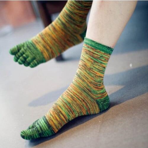 2020 New sport Blend Socks Retro Color Five Finger Toe Socks Soft Cotton for Men Women Size 39-44 Socks