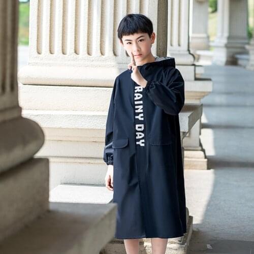 Childrens raincoat boys in summer long full-body rainstorm protection primary school children school bag position raincoat