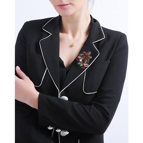 Christmas Suit Pins Creative Gift For Women Bells Brooches Coat Dress Accessories Fashion Jewelry Home Decorations