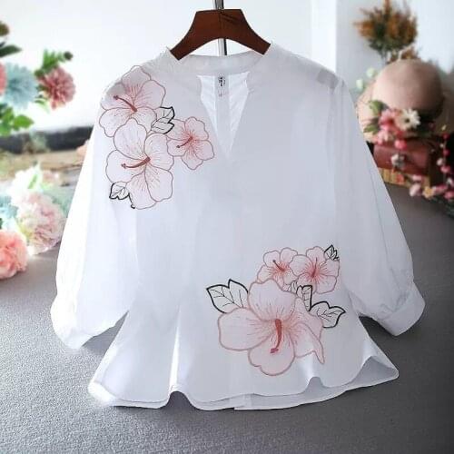 White Shirt Women Chiffon Flower Embroidery Blouse V Neck Office Ladies Tops Casual High Quality Summer Puff Sleeve Blusas 0588