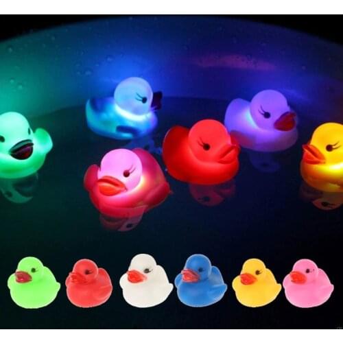 1pcs LED Flashing Light Rubber Floating Duck Bathtub Shower Toy For Kids Children