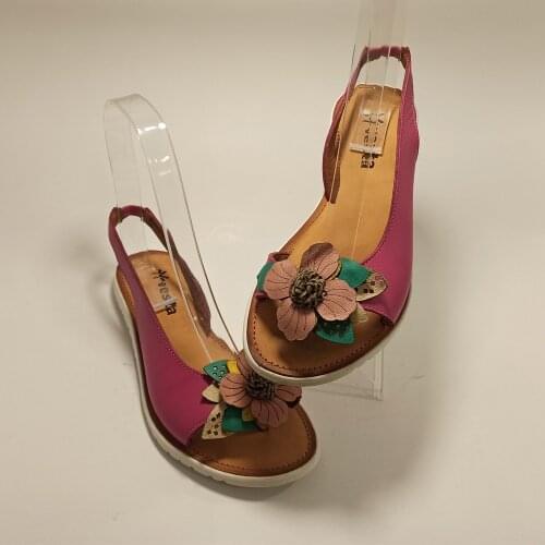 Women Genuine Leather Pink Sandals Spring Summer Beach Shoes Fashion Lightweight Comfortable Design White Flowering Flat