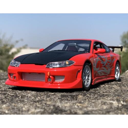 1/24 Nissan Silvia S15 Alloy Car Model Red Modified Version Diecasts Metal Performance Sports Car Simulation Model Toys For Boys