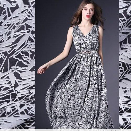 138cm wide burnout silk fabric meter clothing cheongsam dress silk fabric 12mm rayon jacquard fabric wholesale silk cloth