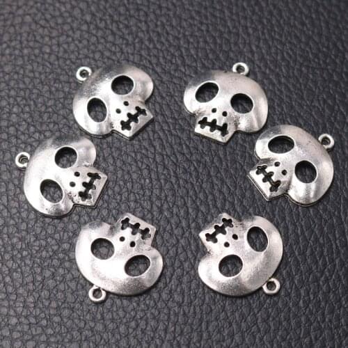 15pcs Silver Plated Alien Skull Skull Pendant Halloween Bracelet Earrings Accessories DIY Charms Jewelry Craft Making A1382