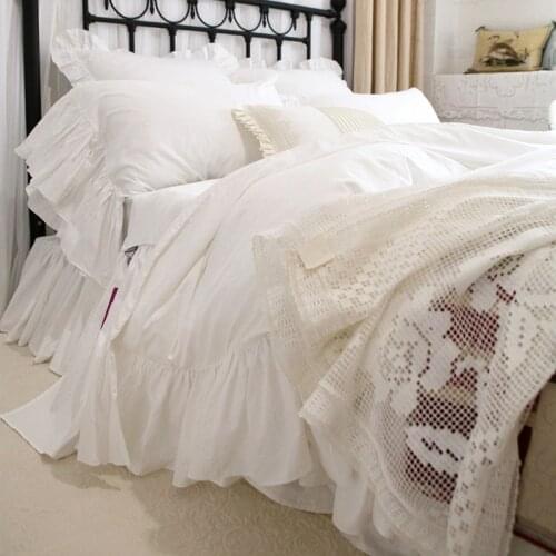Romantic big ruffle lace bedding set beautiful design bedding bed set satin cotton king bedding set quality duvet cover set