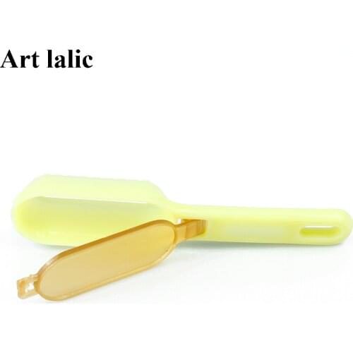 1 pcs Plastic Fish Cleaning Tool Scraping Scales Device Fish Skin Steel Fish Shaver Remover Cleaner Descaler