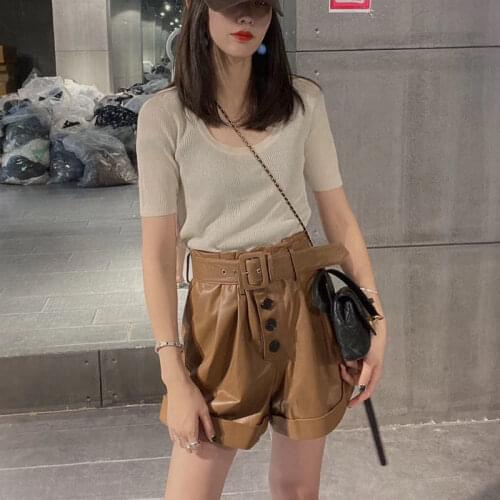 2020 Shorts Womens High Waist PU Leather Wide-Leg Shorts Black Waistband Slimming Fashion A- Line Hot Pants High Waisted Shorts