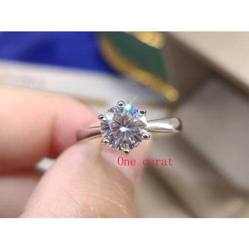Moissanite One caratRing Classic fashion Charm ringMoissan Diamond Ring