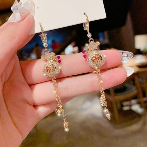 Long gold Chinese style wallet earrings 2021 new high-end tassel earrings trend retro party accessories ladies gift jewelry