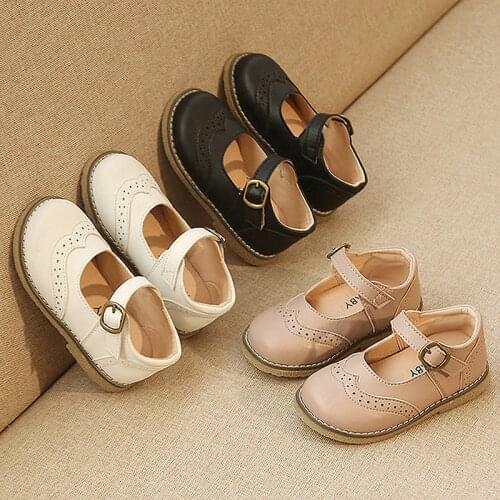 Retro Girls Leather Shoes Fretwork Mary Janes 2020 Autumn Spring Kids Brogue Shoes British Embossing Buckle Strap White Black