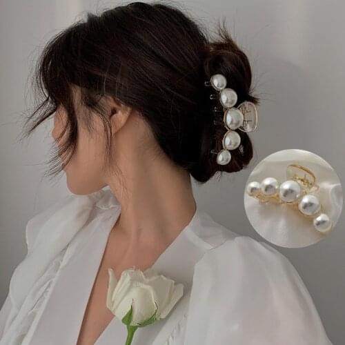 Elegant Big Pearl Hair Claws Korean Style Fashion Barrettes Hair Clip Hairpin Geometric Women Hair Accessories Headwear Hairgrip