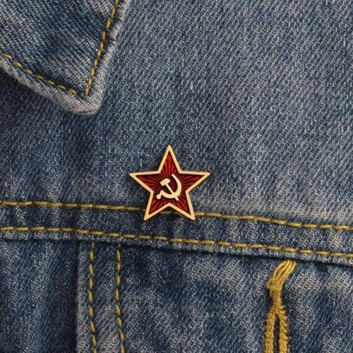Retro USSR Symbol Enamel Pin Red Star Sickle Hammer Cold War Soviet CCCP Brooch Gift Icon Badge Lapel Pin For Coat Cap
