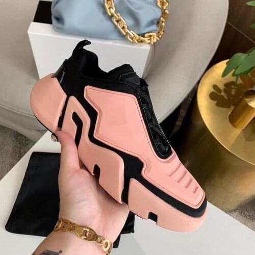 Woman Running Shoes Casual Outdoor Ladies Shoes Lace Up Sneakers Women Trainers Luxury Design Fashion Buty Damskie Size 35-40