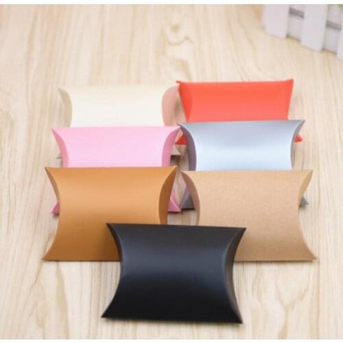 50pcs Kraft Paper Candy Box Pillow Shape Wedding Favor Gift Boxes pie Party Box