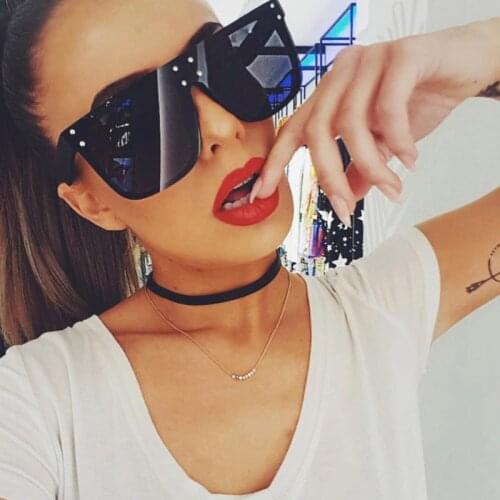 Italy One Piece Sunglasses Women Brand Designer 2018 High Quality Oversized Sun glasses For Women Men Big Frame Goggle Eyewear