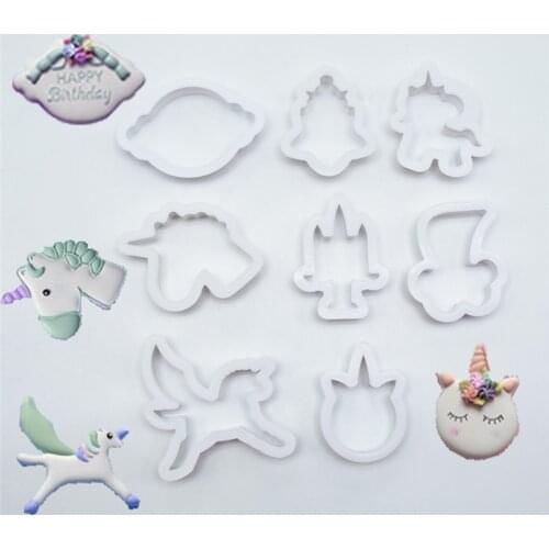 8Pcs/set Unicorn Shape Cookie Cutters Plastic 3D Cartoon Biscuit Mold Cookie Stamp Kitchen Baking Pastry Bakeware Tool