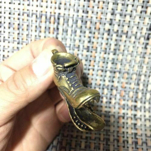 Old Antique Collectible Chinese Handwork Brass Martin Boots Shoes Pendant Statue