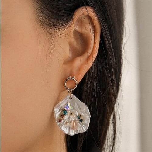 2021 Bohemian Beach Mother Of Wind Pearl Geometric Earrings Womens Creative Shell Flower Fashion White Fan Earrings