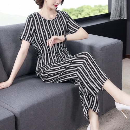 Plus size 2-piece set Middle-aged Mother Suit 2021 Summer New Short sleeve lacing waist Tops+Nine-point Pants Print Women Sets