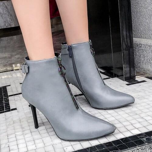 Large fashion winter new Korean Short Boots Korean women boots with pointed zipper