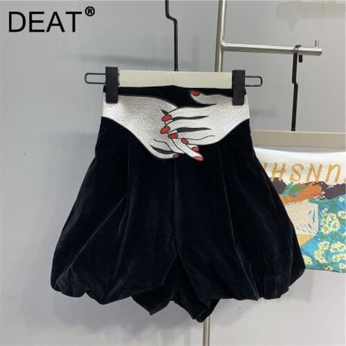 DEAT 2021 Autumn New Retro Velvet Lantern Shorts Womens Fashion Hand Embroidery Design High Waist Wear ML080