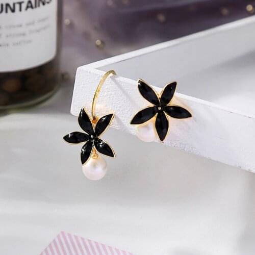 Ethnic Simple Design Drop Earring For Women Cute Black/White Enamel Flower Handmade Wholesale Birhtday Gift Jewelry Accessory