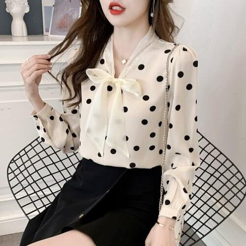 Polka dot shirt women autumn 2021 new Korean version of fashion slim long-sleeved chiffon shirt with bow and ribbon