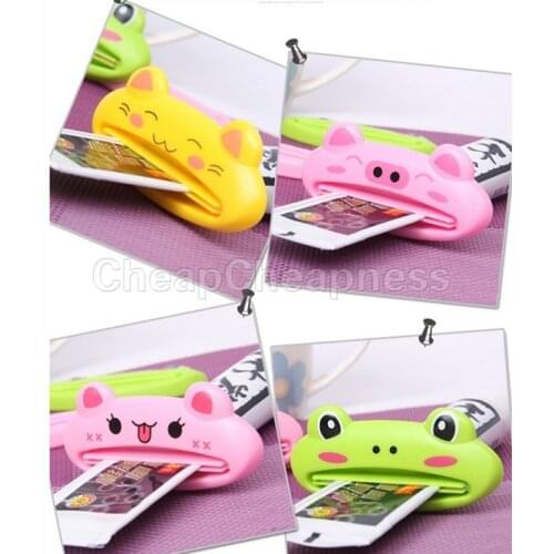 1PCS Creative Cartoon Cute Animal Multifunction Plastic Toothpaste Squeezer Toothbrush Holder Bathroom Dispenser Squeezing Tools