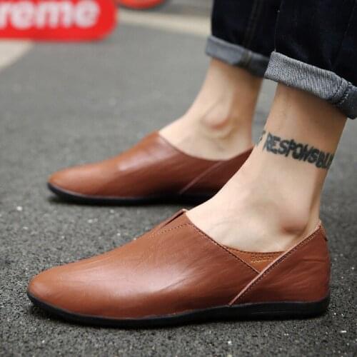 Mens shoes 2021 spring new fashion bean shoes lightweight breathable casual shoes Korean version of British fashion mens shoes