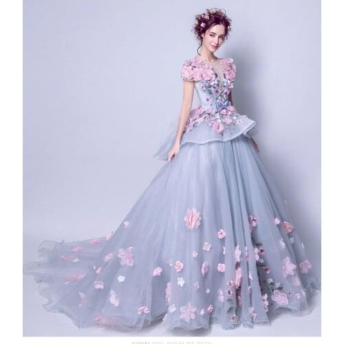 2021 New Dream Blue Gray Flower Quinceanera Dresses Long Tail Ball Gown Prom Dress Short Sleeve Applique