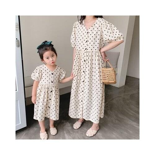 2021 Summer New Family Matching Outfits Baby Girl Beach Princess Dresses Childrens Dress with Polka Dot Puff Sleeves Dresses