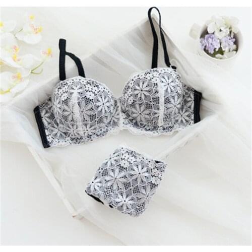 2018 Brand New Kids Training Bra Set Floral Print Teens Girl Underwear No Steel Ring Girls Bra +Briefs Sweet Child Bra