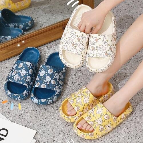 2021 New Sandals Women Slippers Korean Fashion Beach EVA Soft Flip Flops Mens Casual Home Graffiti Slippers Male Bathroom Shoes
