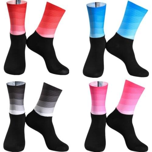 New Summer Aero Cycling Socks Silicone Seamless Stitching Gradient Road Bike Socks Running Socks