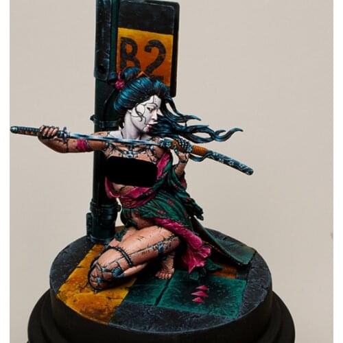 1/32 Scale Unpainted Resin Figure Sword Princess (base not included) collection figure