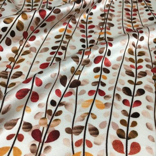 Hand-painted branches printing fresh white background stretch digital printing fabric natural mulberry silk high fashion fabric