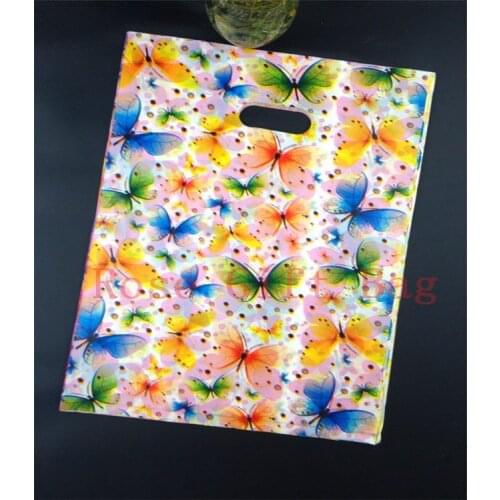 Wholesale 50pcs/lot Butterflies Design Plastic Bag 25x35cm Shopping Jewelry Boutique Packaging Bag Plastic Gift Bags With Handle