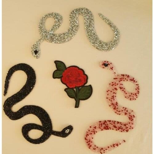 1Pcs 8*17cm Rhinestones Snake Patch for Clothing Toppe Applique Jackets Shoes Bags Apparel DIY Decoration Iron On Patches