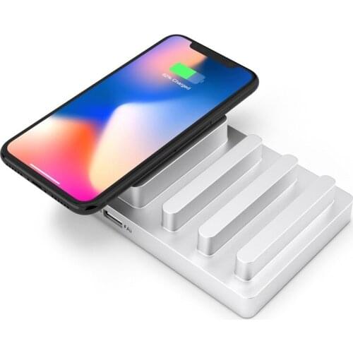 With 4 USB Port with Type-c 3.0 Smart Fast Charger Suitable for IPhone X, 8 Plus 8 New Mini Multifunctional Wireless Charger