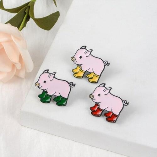 Cute pig Pin Wearing a variety of rain boots DuDu Enamel brooches Funny badges Lapel Pin Fashion Jewelry Gifts for kids children