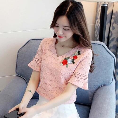 New Summer Fashion Floral Embroidery T-Shirt V-Neck Flare Sleeve Lace T-Shirts Sweet Hollow Out Pullover Tops Tee Famale Mw342