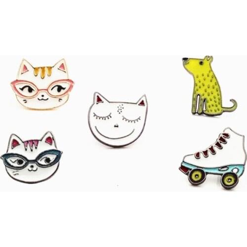 1PC skates skating shoes little puppy or kitten animal drip OIL series brooch decorated bags Decorative Cartoon enamel Pins