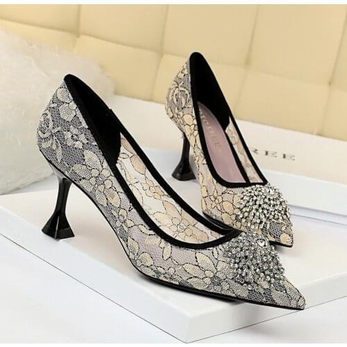 European and American Sexy Slimming Banquet Spool Heels High Heel Shallow Mouth Pointed Mesh Lace Crystal Flower Shoes