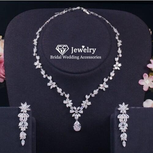 CC Fine Jewelry Sets Necklace Drop Earring 2pcs Wedding Accessories for Women Bridal Engagement Luxury Chain High Quality T0170