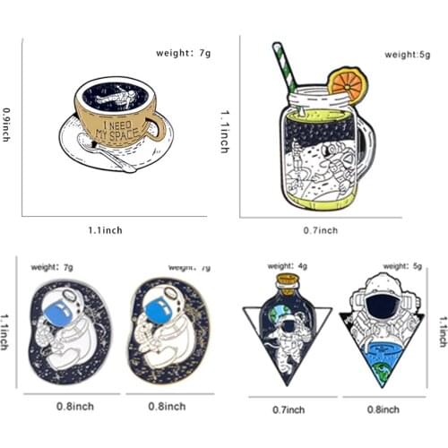 New 20Pcs Astronaut Badge Alloy Brooch Lapel Pin Action Figure Toy