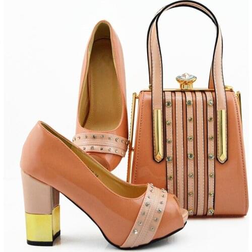 Most popular peach women cover shoes match handbag set with big crystal decoration african pumps and bag for dress MD010