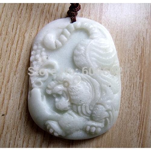 Lantian chalcedony The Tiger Makes Out Amulet Pendant 374
