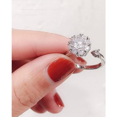 Luxury Creative Turning Zircon Silvery Rings For Woman Korean Fashion Jewelry Wedding Party Girls Finger Sexy Set Accessories